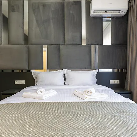 Two-bedroom With Free Parking And 6min To Center * Płowdiw