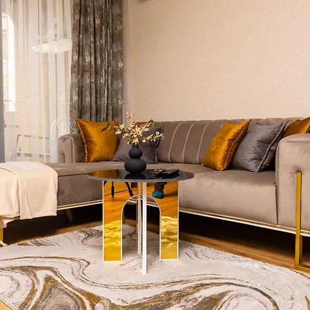 Two-bedroom With Free Private Parking And 6min To Center Apartman