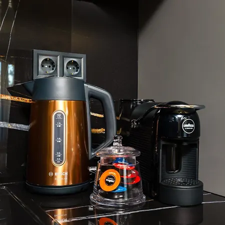 Two-bedroom With Free Private Parking And 6min To Center *