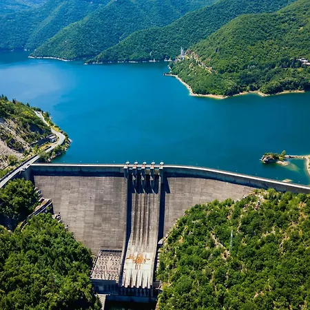 Two-bedroom With Free Private Parking And 6min To Center * Φιλιππούπολη