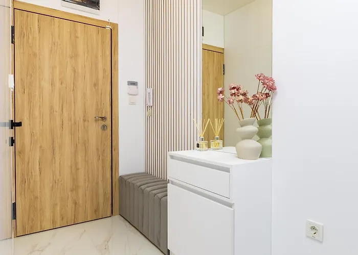 Διαμέρισμα Two-bedroom With Free Private Parking And 6min To Center Φιλιππούπολη