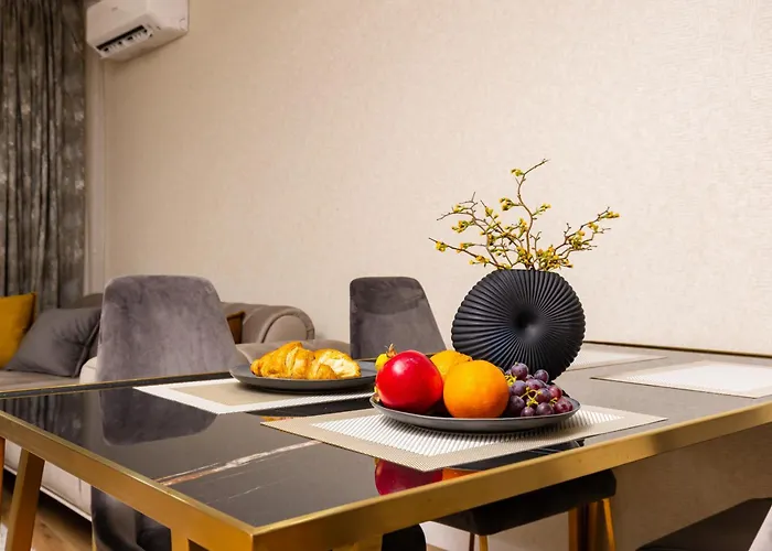 Διαμέρισμα Two-bedroom With Free Private Parking And 6min To Center *