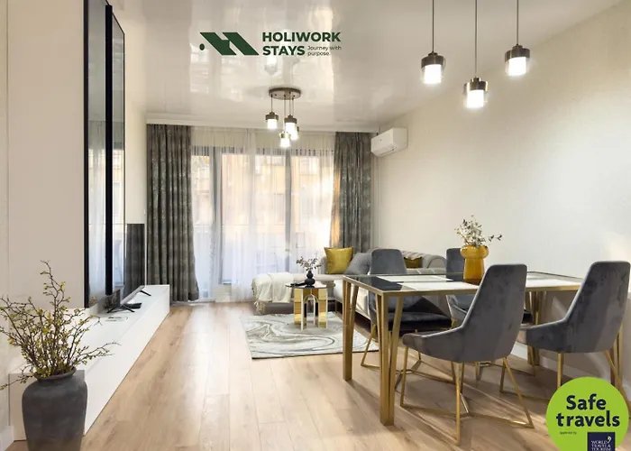 Διαμέρισμα Two-bedroom With Free Private Parking And 6min To Center *